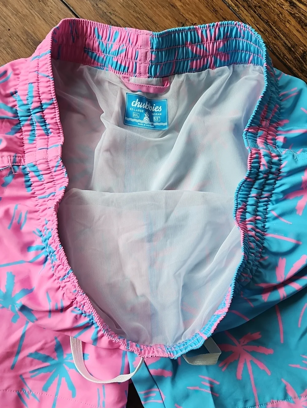 Chubbies XXL 5.5 Inseam Two-Tone Pink & Blue Palm Swim Trunks